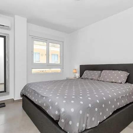 Hawk Apartment Torrevieja