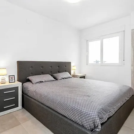 Hawk Apartment Torrevieja